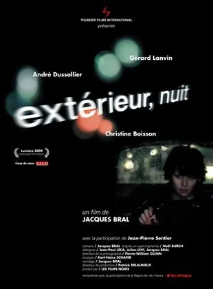 Extérieur, nuit